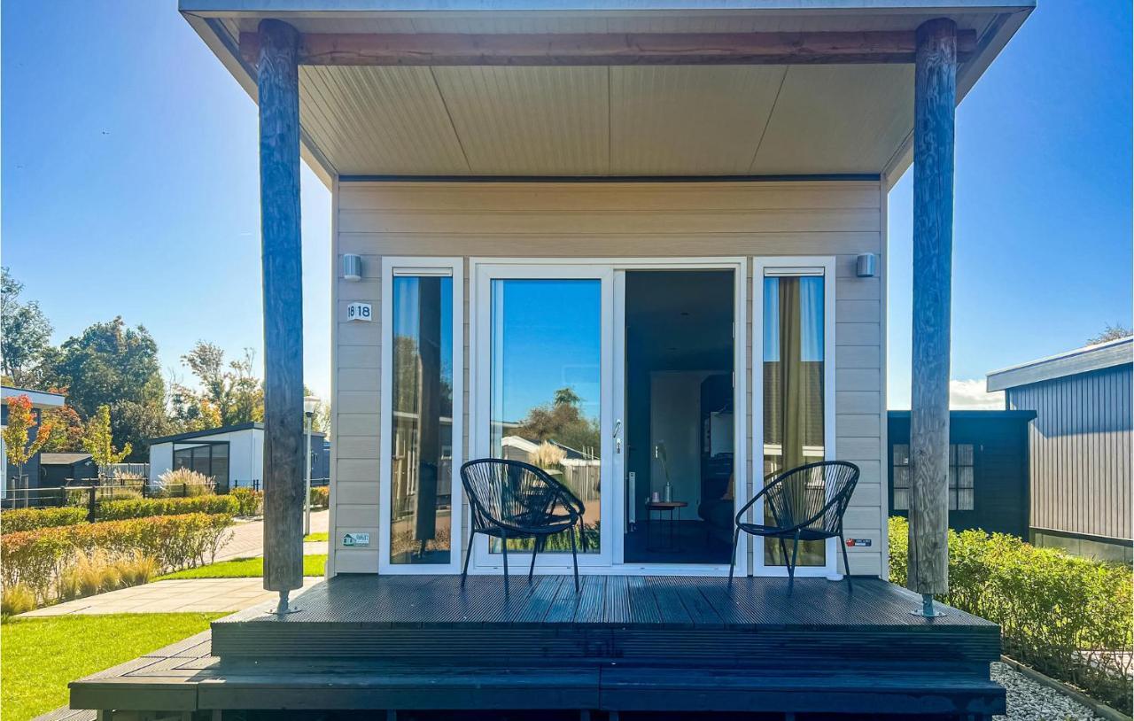 2 Bedroom Pet Friendly In *